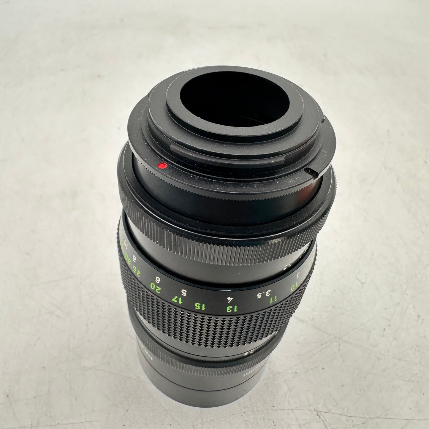 Pentacon Vintage Prime Lens 15-blade 135mm f/2.8 M42 Screw Mount