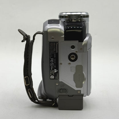 Panasonic 3CCD Optical Image Stabilizer MiniDV Digital Camcorder PV-GS300