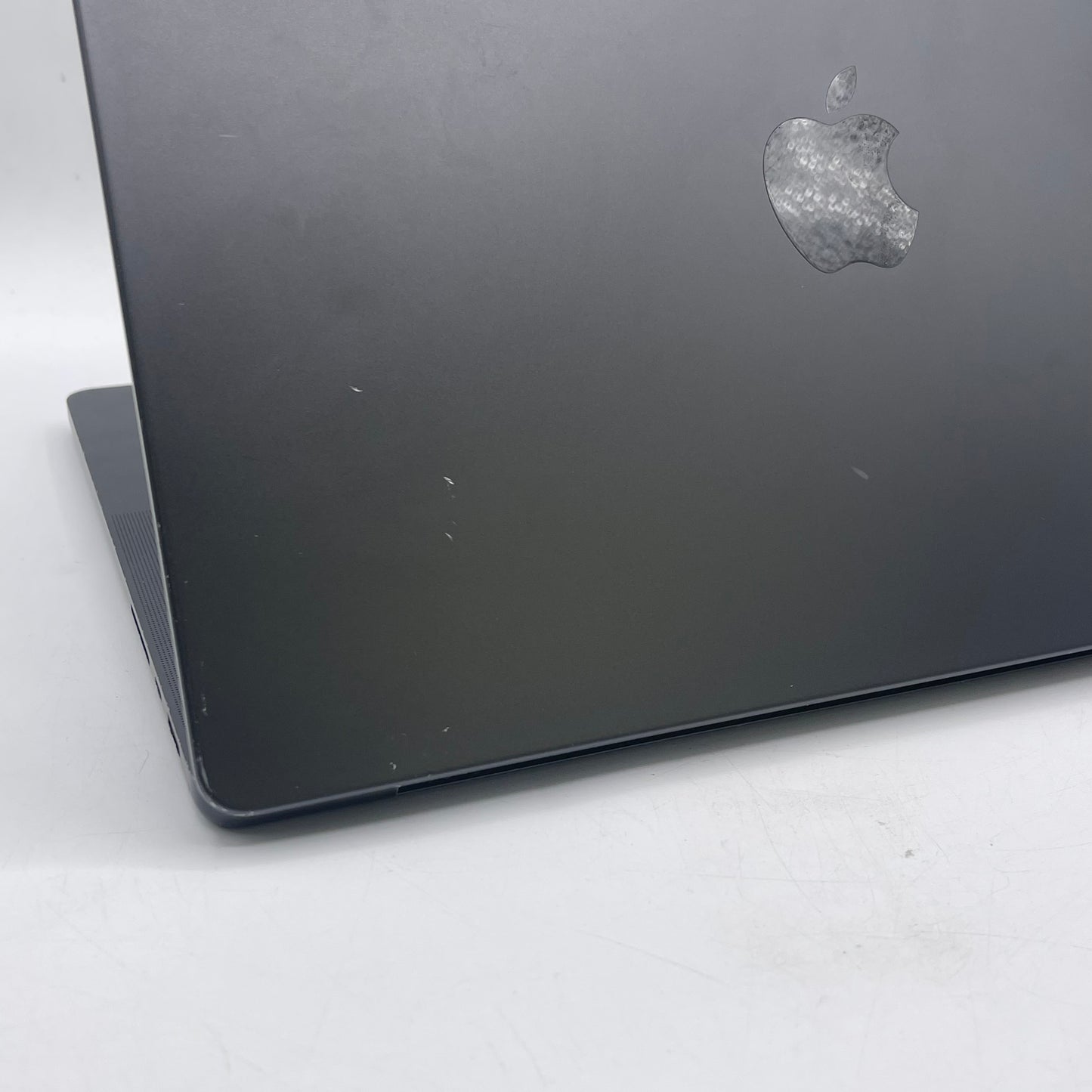 2023 Apple MacBook Pro 14" M3 Pro 14C GPU 4.0GHz 18GB RAM 512GB SSD A2992