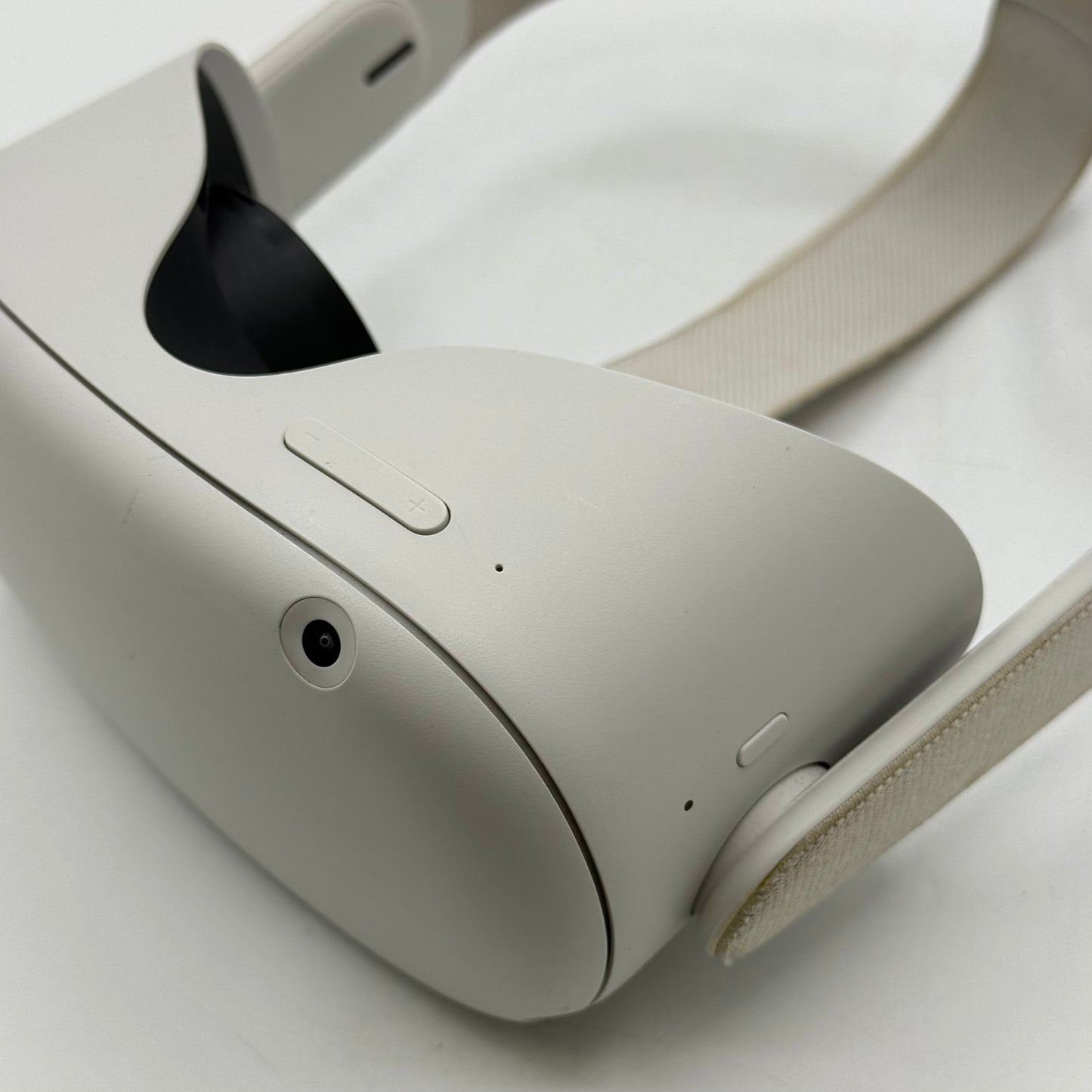 Meta Quest 2 256GB Standalone All-in-One VR Headset KW49CM