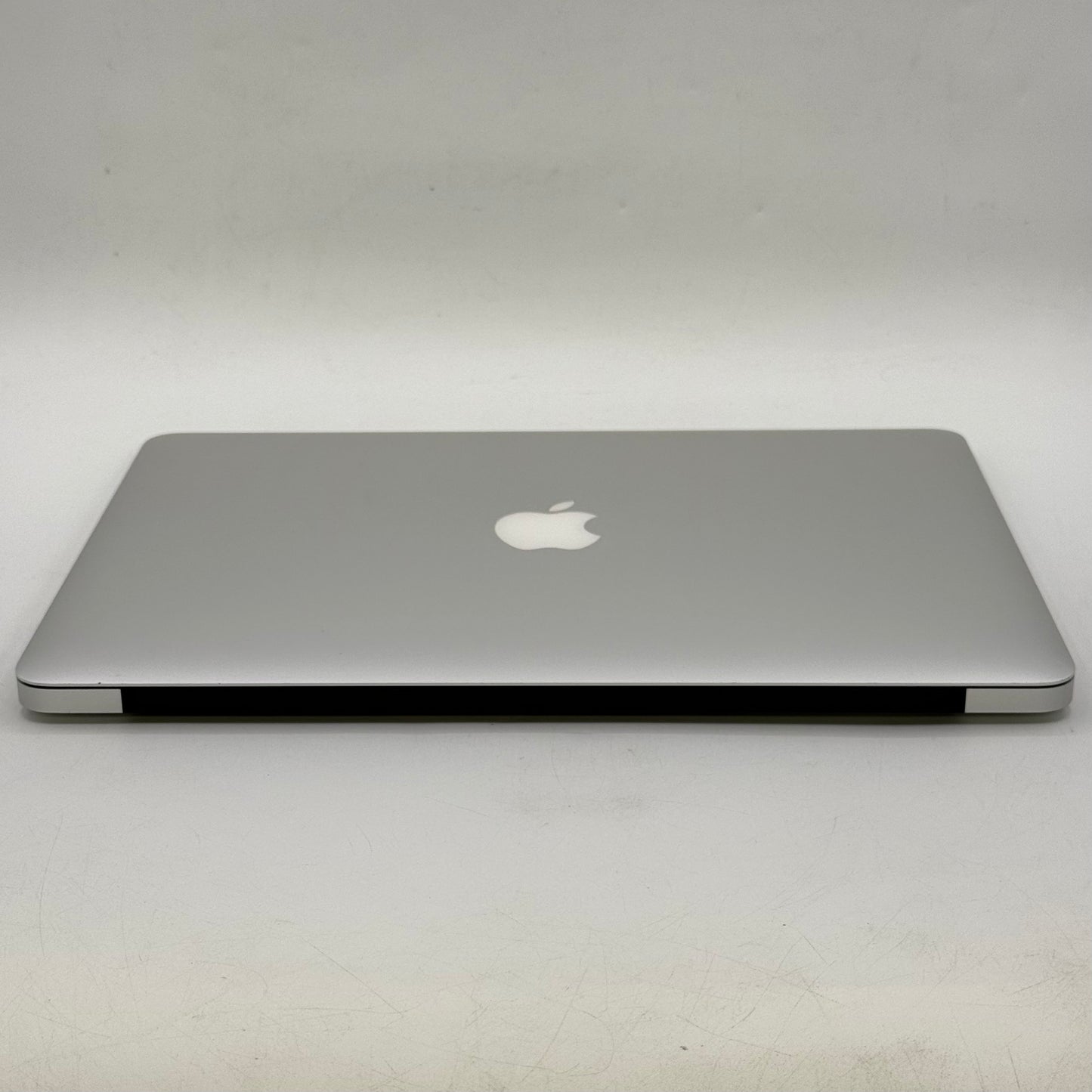 2017 Apple MacBook Air 13.3" i5 1.8GHz 8GB RAM 128GB SSD Silver A1466