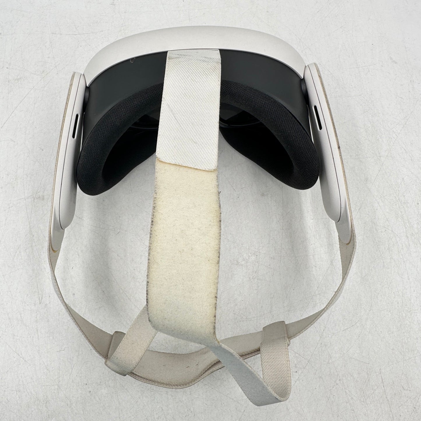 Meta Quest 3 512GB Standalone All-in-One VR Headset S3A READ