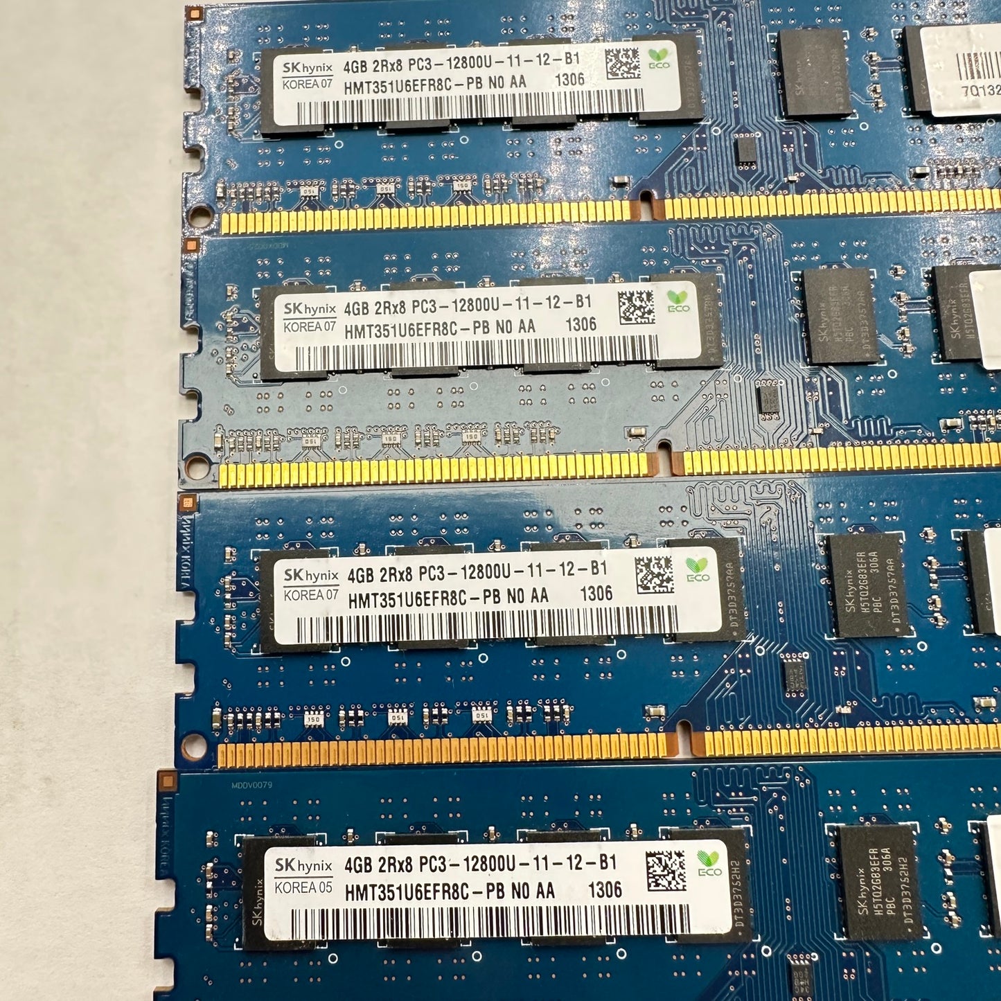 SK Hynix 16GB (4×4GB) RAM DDR3 SDRAM PC3-12800U 11-12-B1 HMT351U6EFR8C