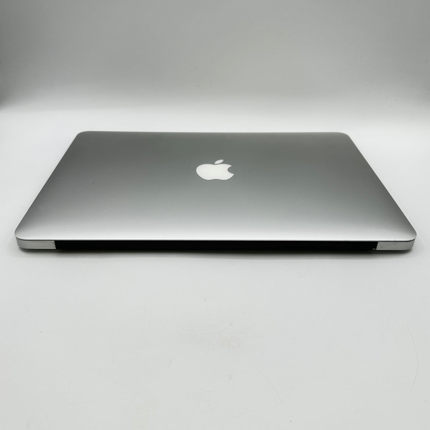 2015 Apple MacBook Air 13.3" i5 1.6GHz 8GB RAM 128GB SSD Silver A1466