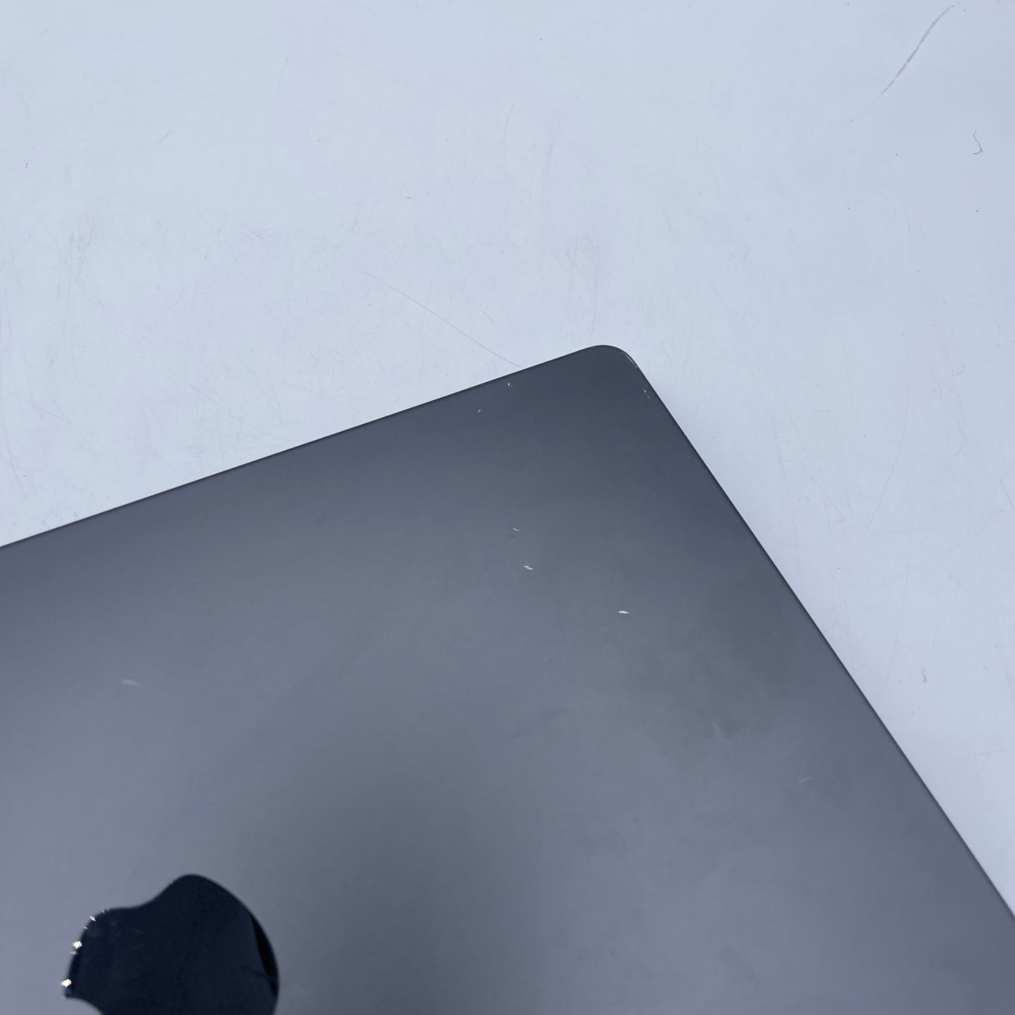 2023 Apple MacBook Pro 14" M3 Pro 14C GPU 4.0GHz 18GB RAM 512GB SSD A2992