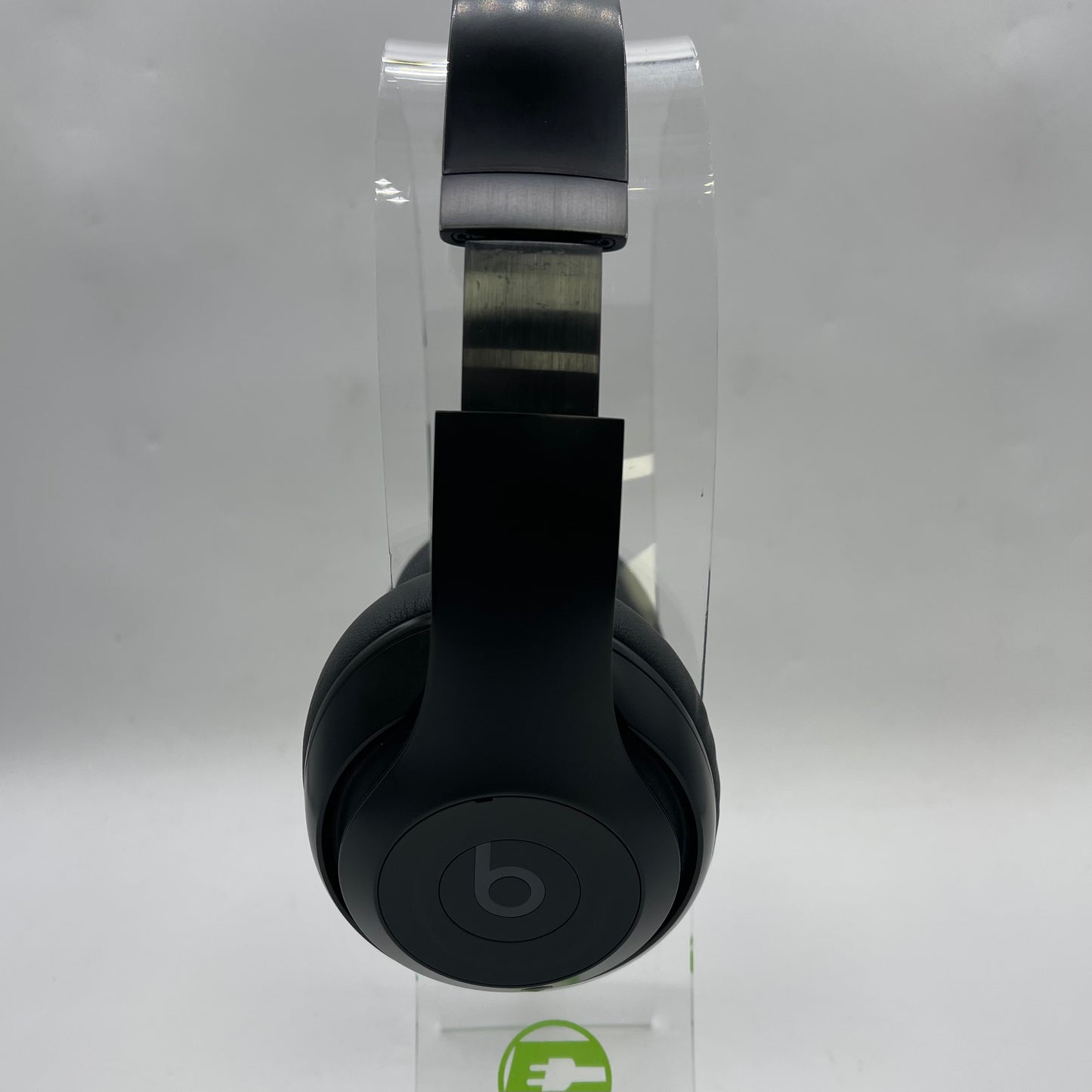 Beats Studio Pro Wireless Over-Ear Bluetooth Headphones Black A2924