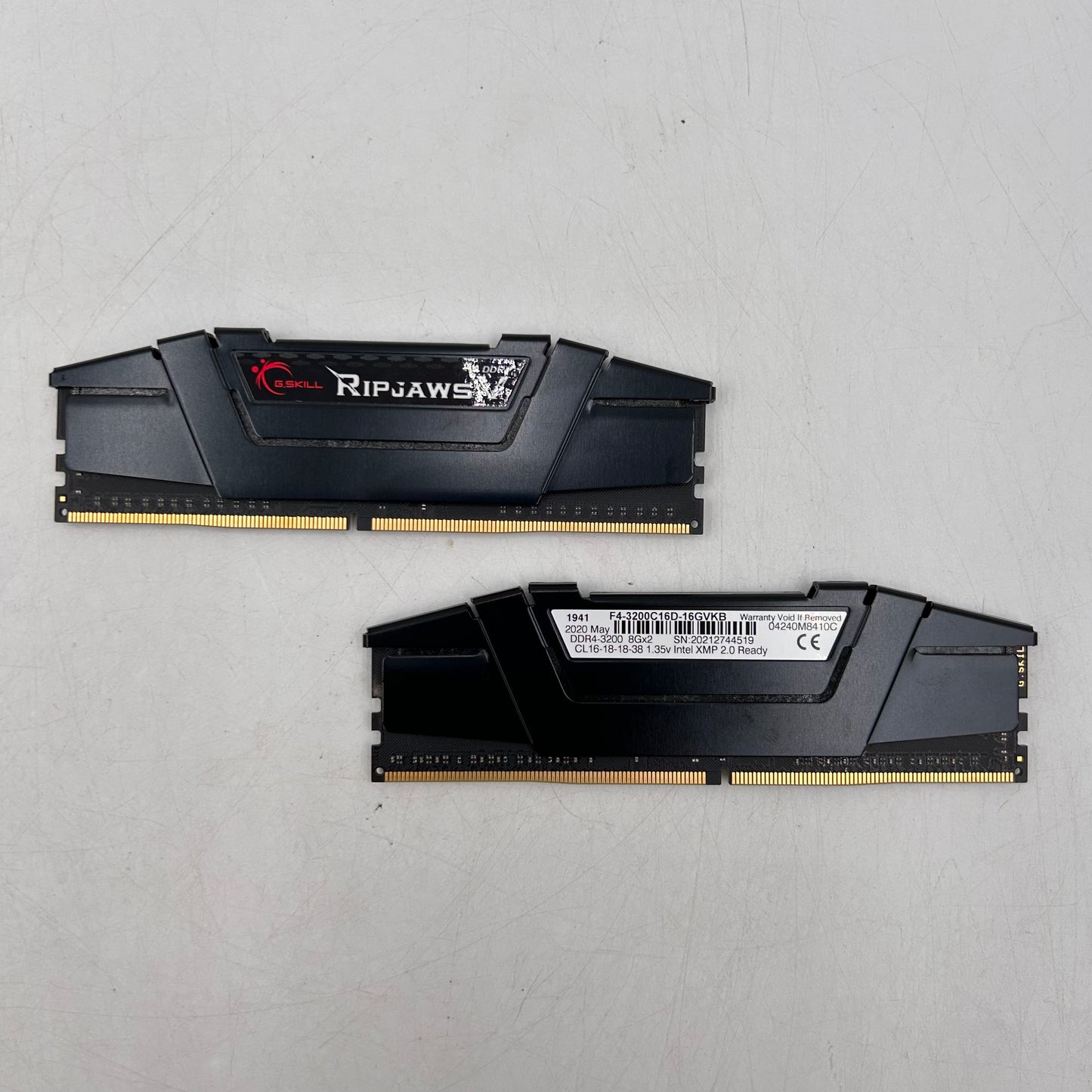 G.Skill Ripjaws V 16GB (2x8GB) RAM DDR4 3200MHz F4-3200C16D-16GVKB
