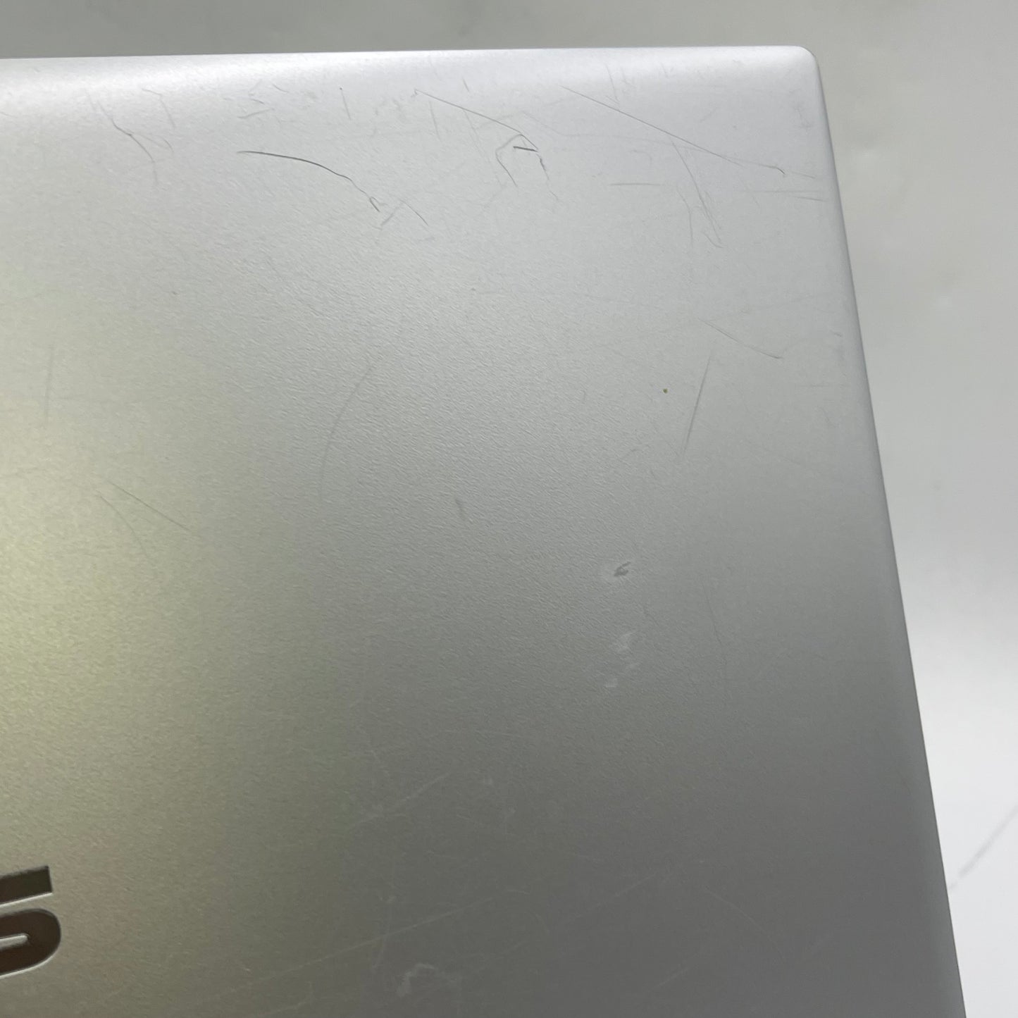 Asus Vivobook 14 X420U 14" i5-8250U 1.6GHz 8GB RAM 128GB SSD