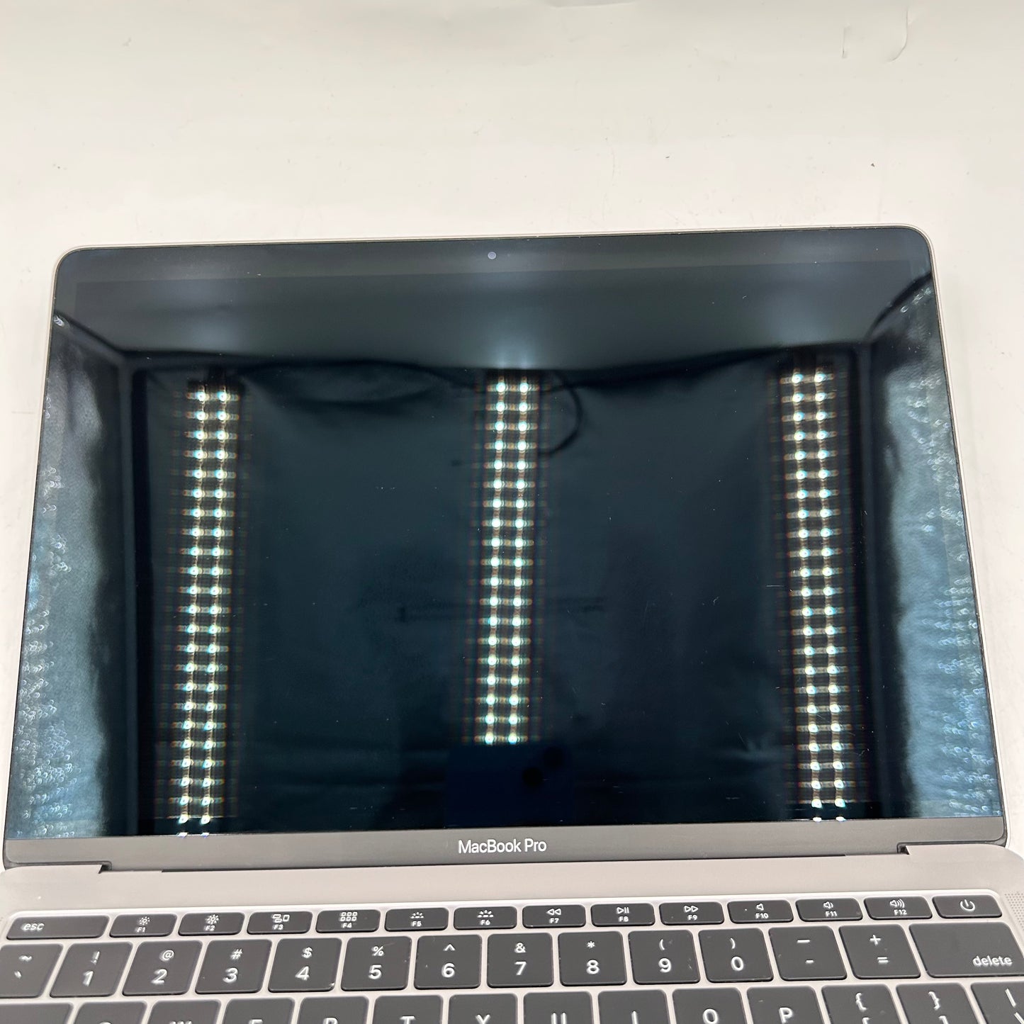 Broken 2017 Apple MacBook Pro 13.3" i5 2.3GHz 8GB RAM 128GB SSD Space Gray A1708 Read