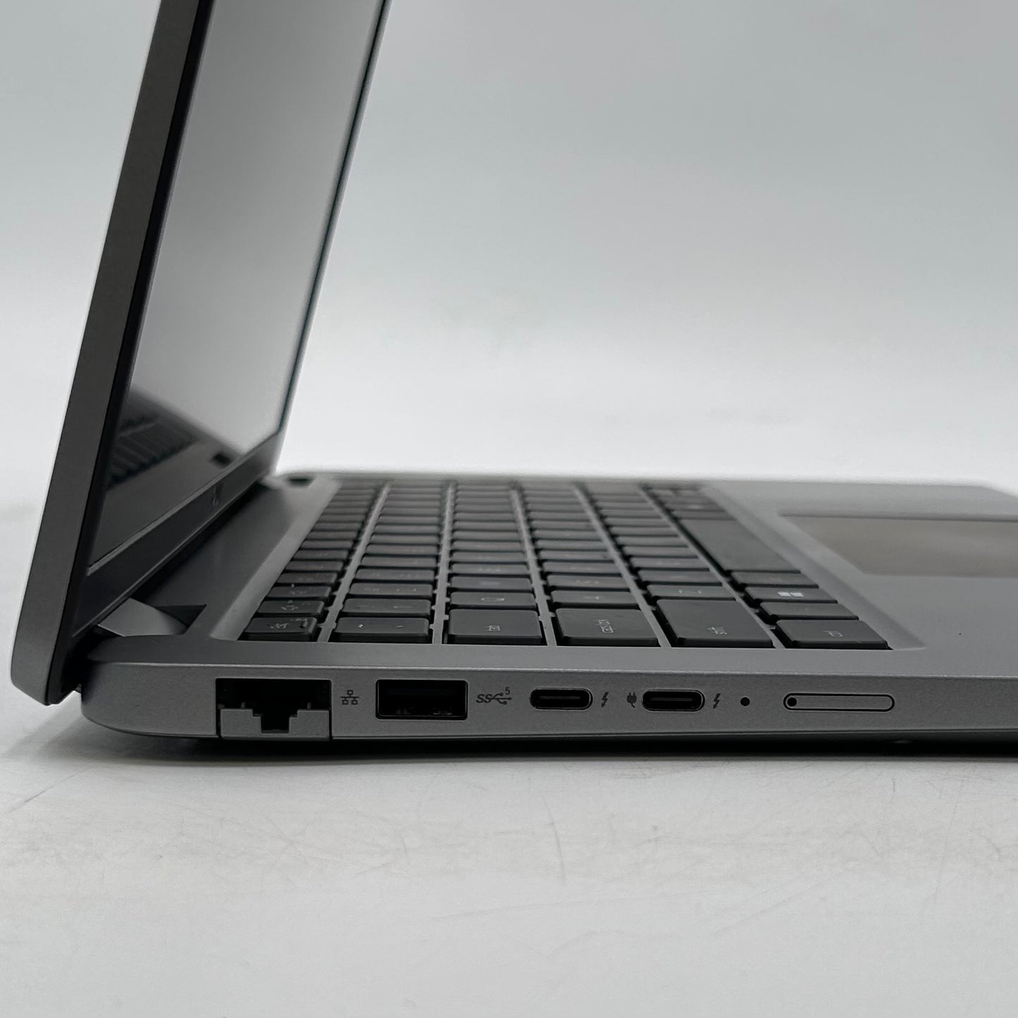 Dell Latitude 5450 14" Core Ultra 7 165U 1.7GHz 32GB RAM 512GB SSD