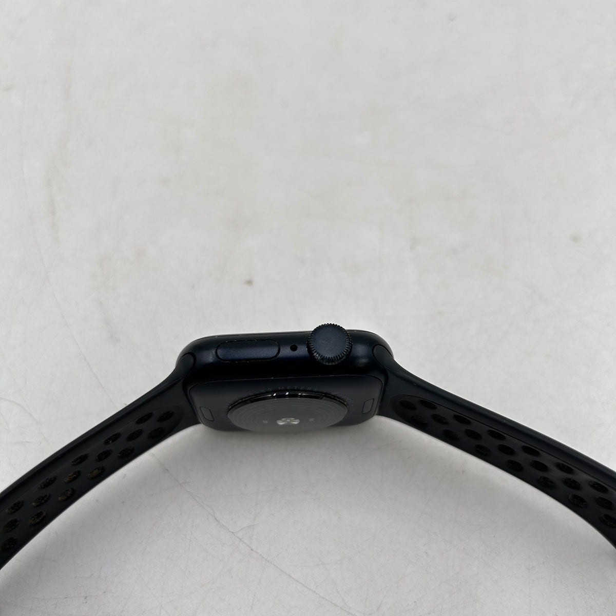 GPS Only Apple Watch SE 2nd Gen 40MM Midnight Aluminum Nike Sport Band MNT73LL/A