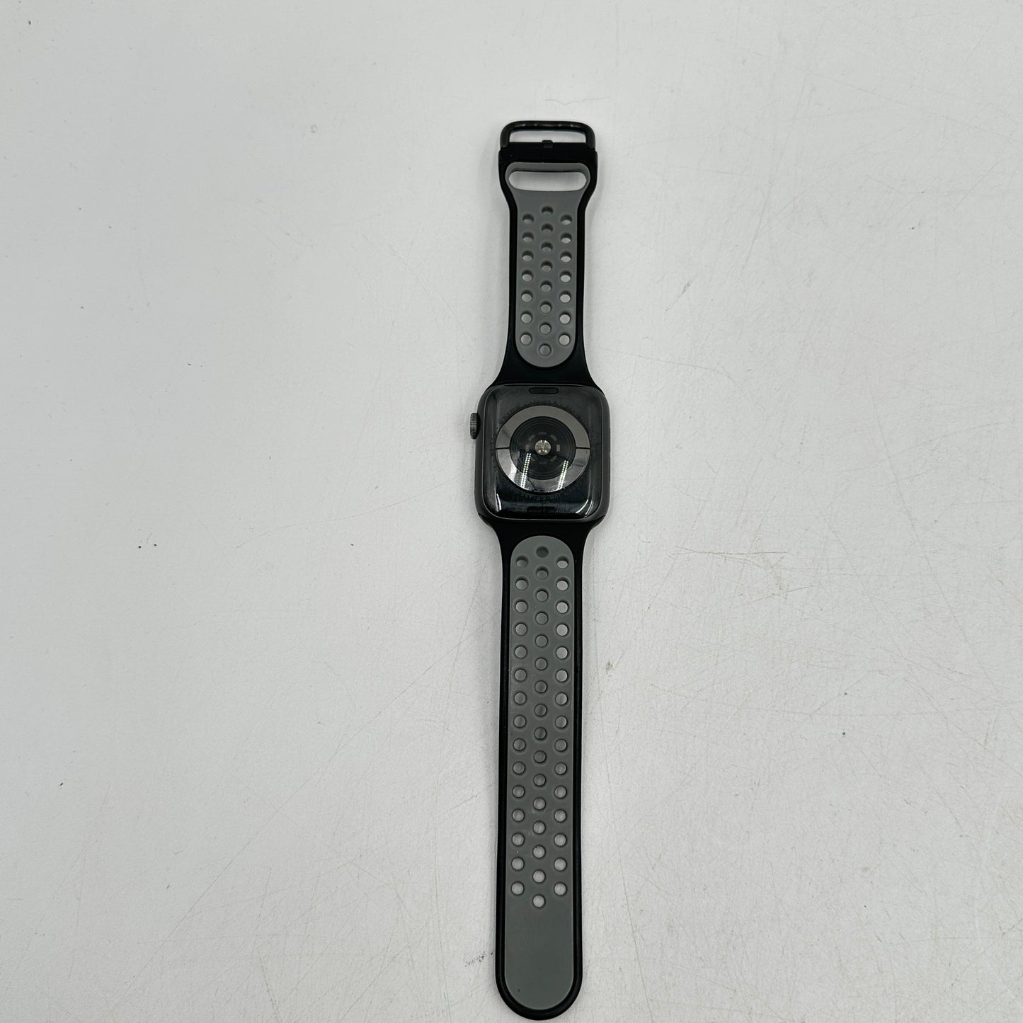 Unlocked Apple Watch Series 4 44MM Aluminum & Ceramic MTUX2LL/A w/ Band