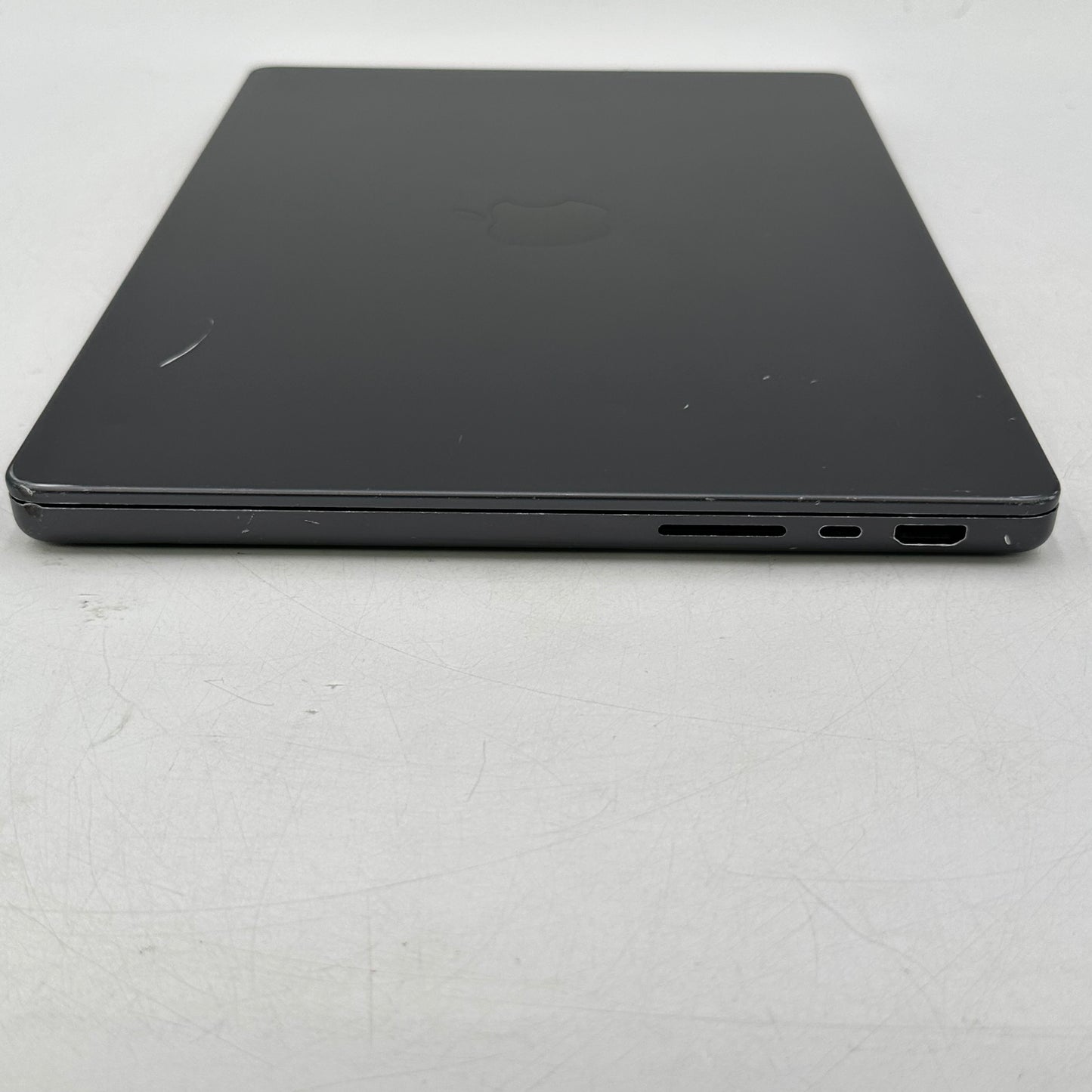 2023 Apple MacBook Pro 14" M3 Pro 14C GPU 4.0GHz 18GB RAM 512GB SSD A2992
