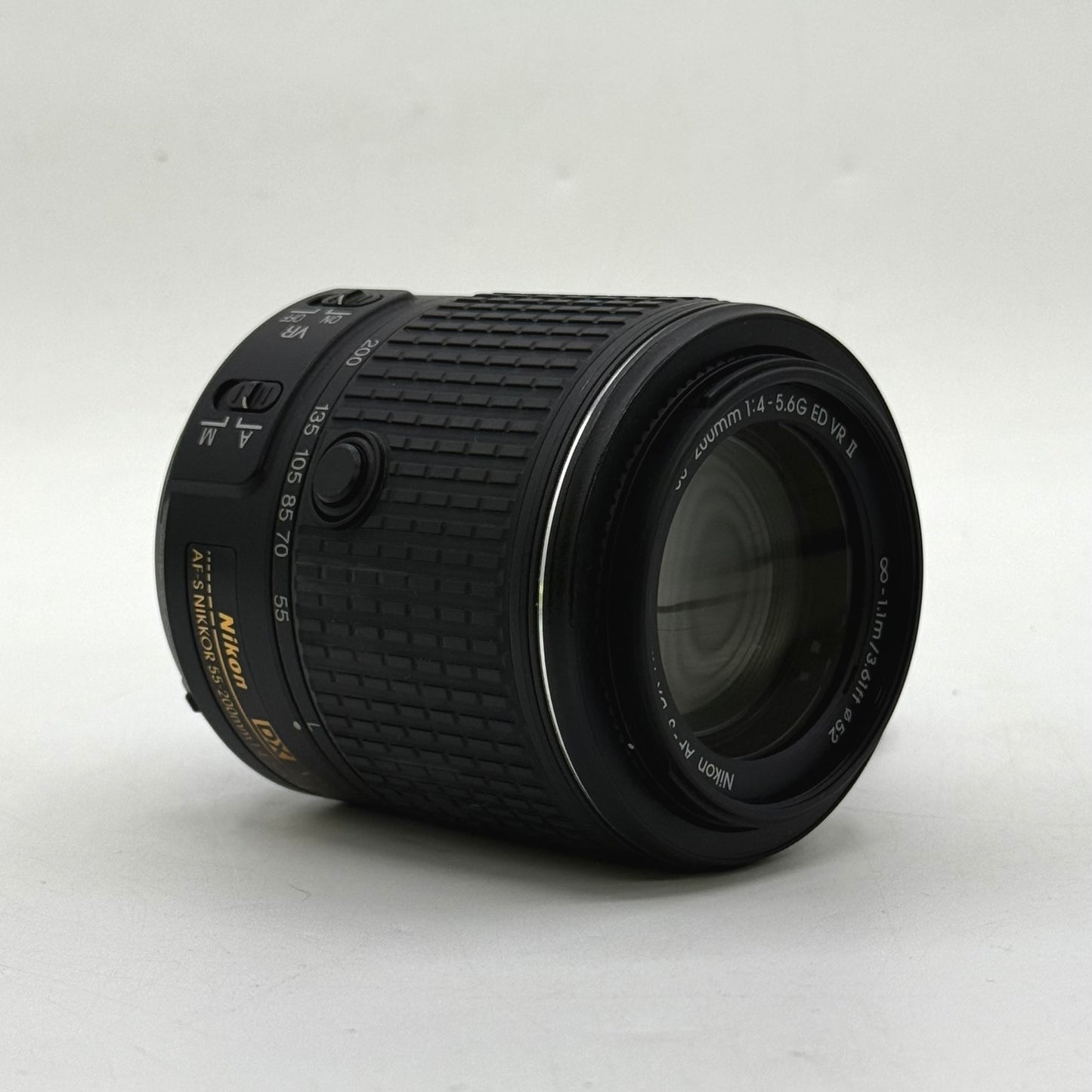 Nikon AF-S DX NIKKOR 55-200mm f4-5.6G ED VR II Zoom Lens F-Mount