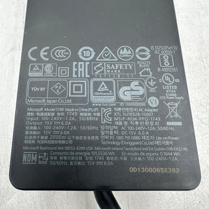 Microsoft Surface Docking Station w/ AC Adapter Docking Station 1661, 1749