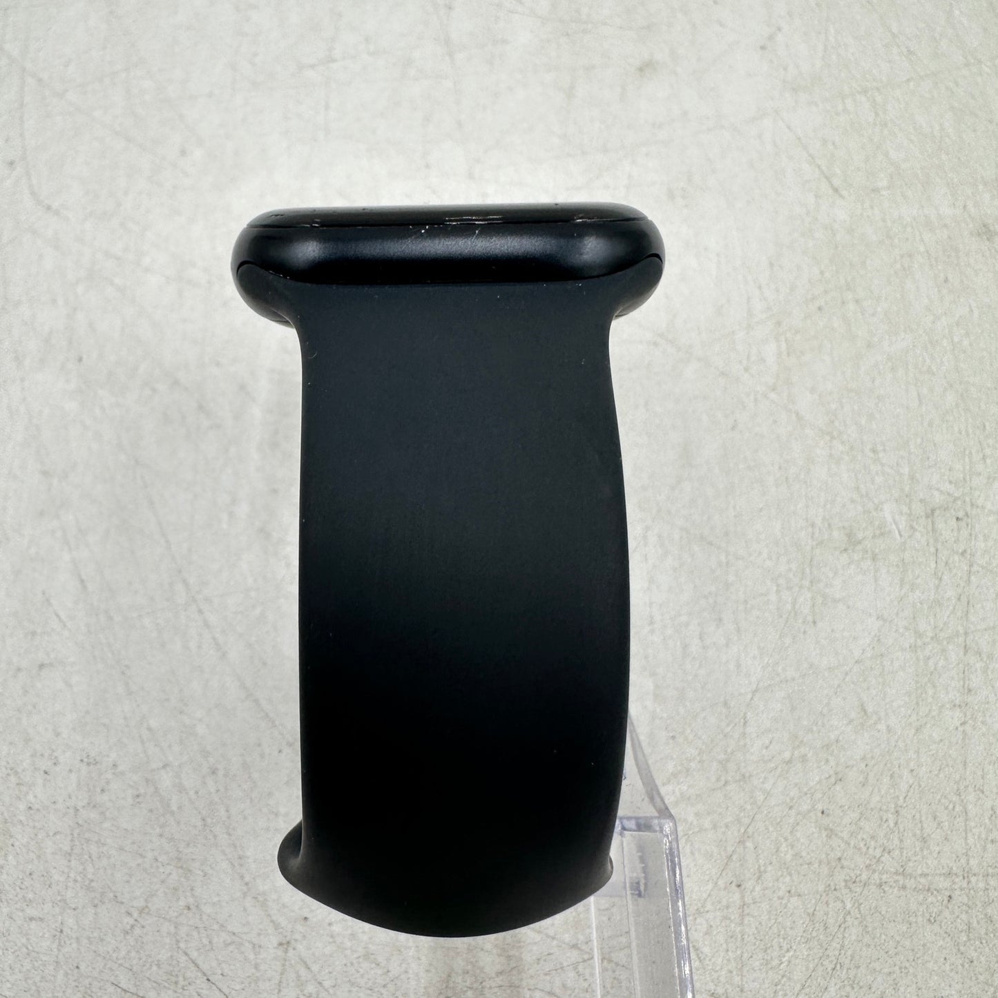 GPS Only Apple Watch SE 2nd Gen 44MM Black Aluminum Black Sport Band A2723