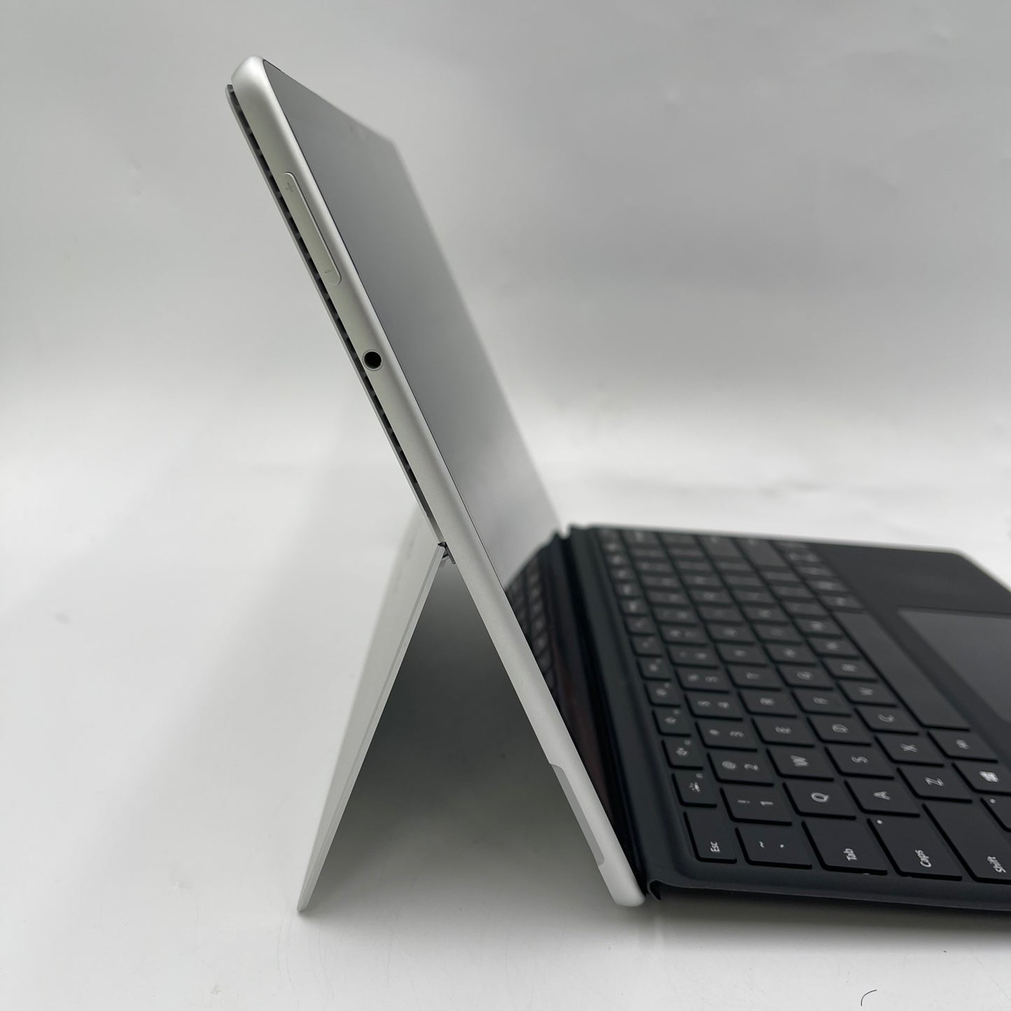 Microsoft Surface Pro 8 1983 13" i5-1145G7 2.6GHz 16GB RAM 256GB SSD