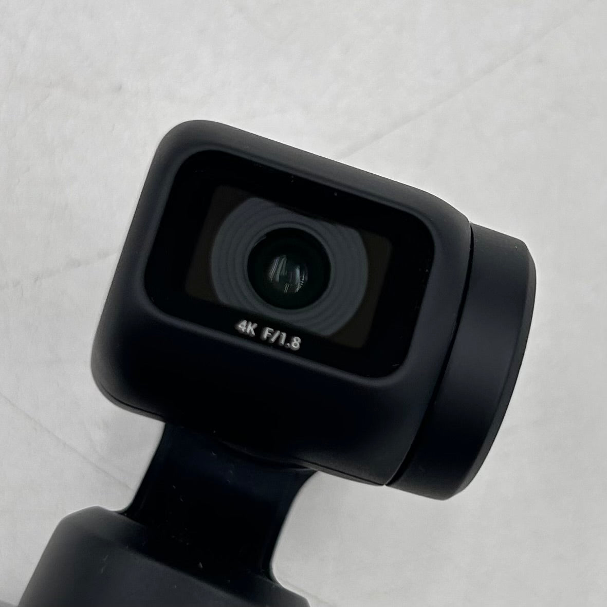 Insta360 Link 4K 30 fps PTZ AI Tracking Webcam