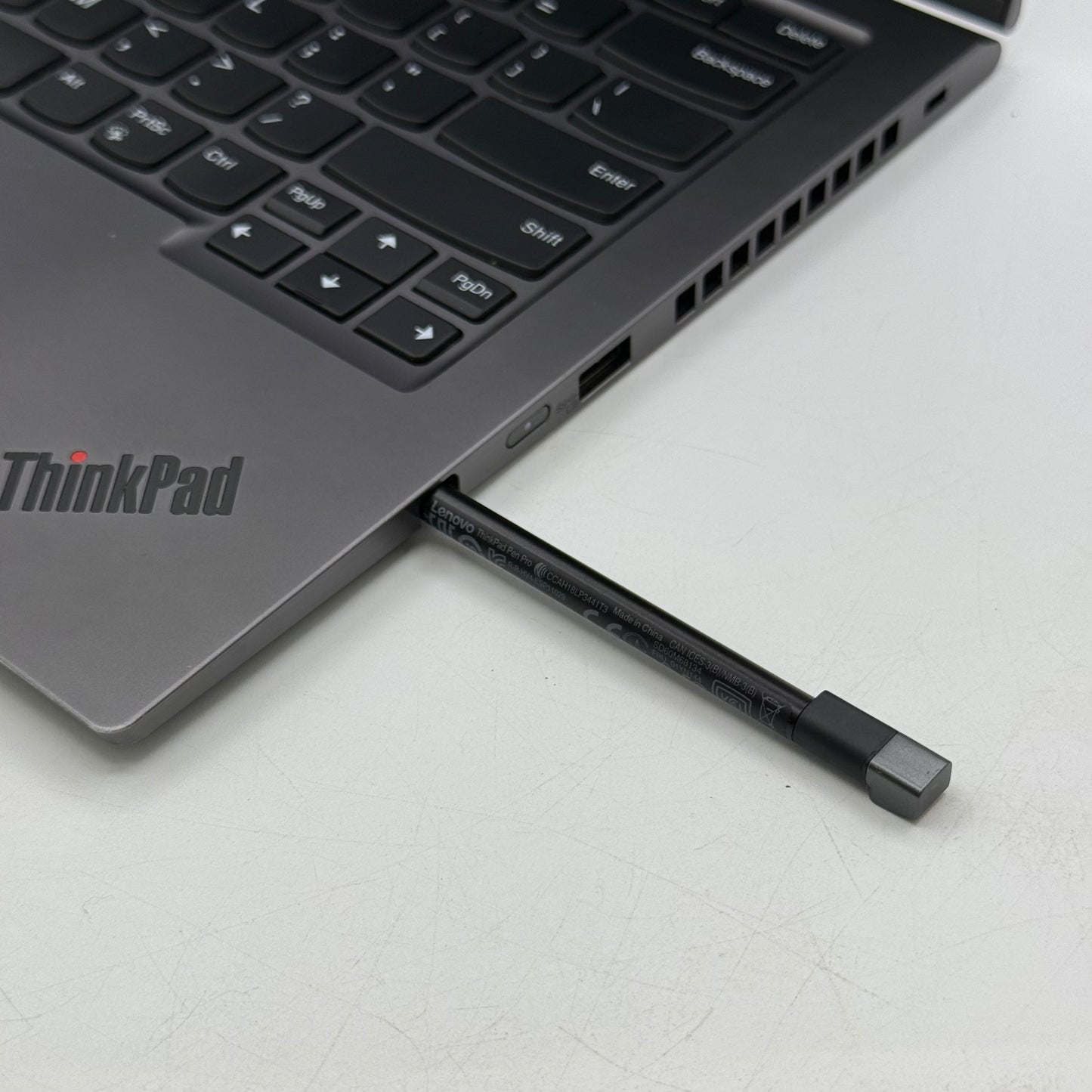 Lenovo ThinkPad X1 Yoga Gen 4 14" i7-8565 1.9GHz 16GB RAM 512GB SSD