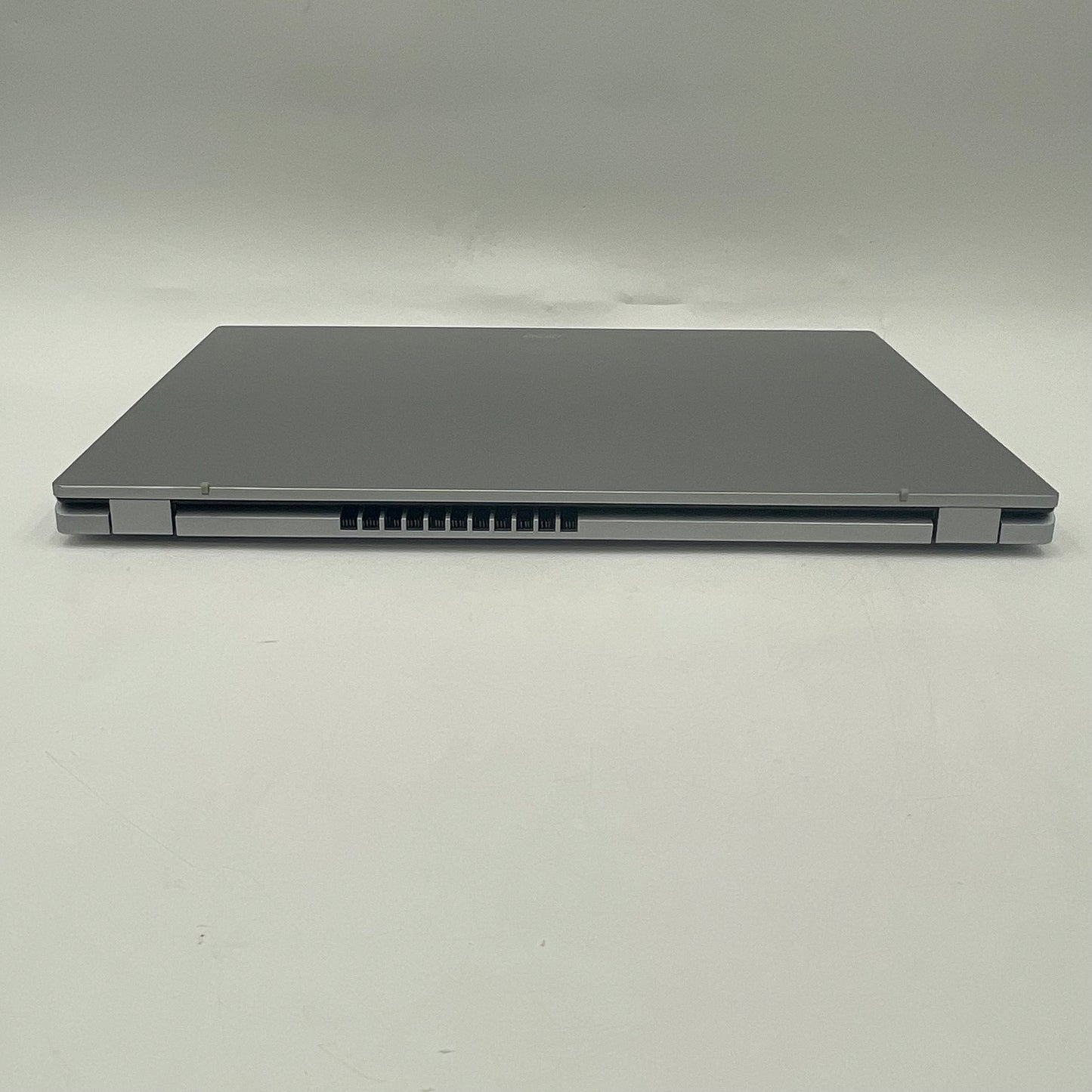 Broken Acer Aspire 3 15.6" Ryzen 3 7320U 2.4GHz 8GB RAM 128GB SSD Bad Battery