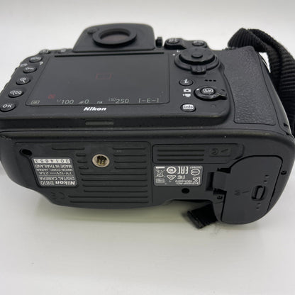 Nikon D810 36.3 Digital SLR DSLR Camera