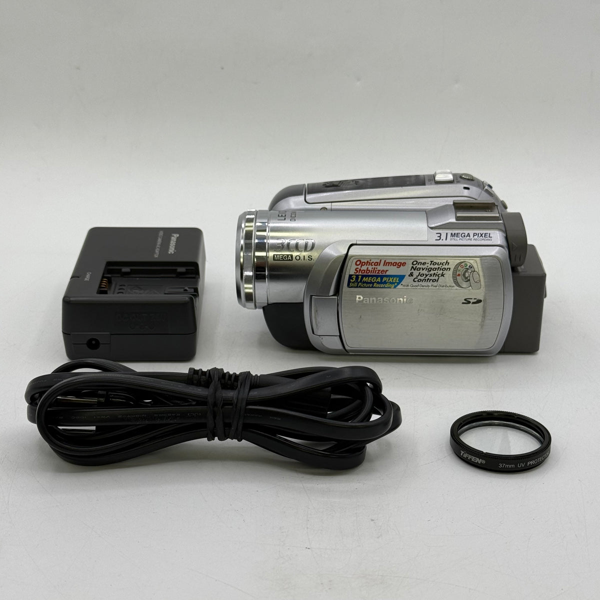 Panasonic 3CCD Optical Image Stabilizer MiniDV Digital Camcorder PV-GS300