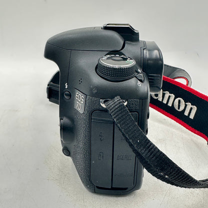 Canon EOS 7D 18.0MP Digital SLR Camera 47463 SC w/ 18-55mm Lens & Extras