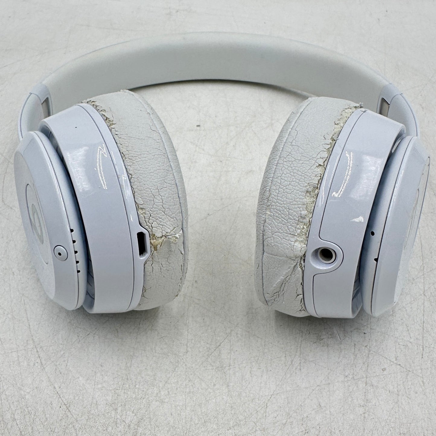 Beats Solo3 Wireless Over-Ear Bluetooth Headphones White A1796