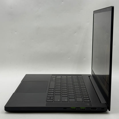 Razer Blade 15 Base RZ09-0328 15.6 i7-10750H 16GB RAM 512GB SSD GeForce RTX 2060