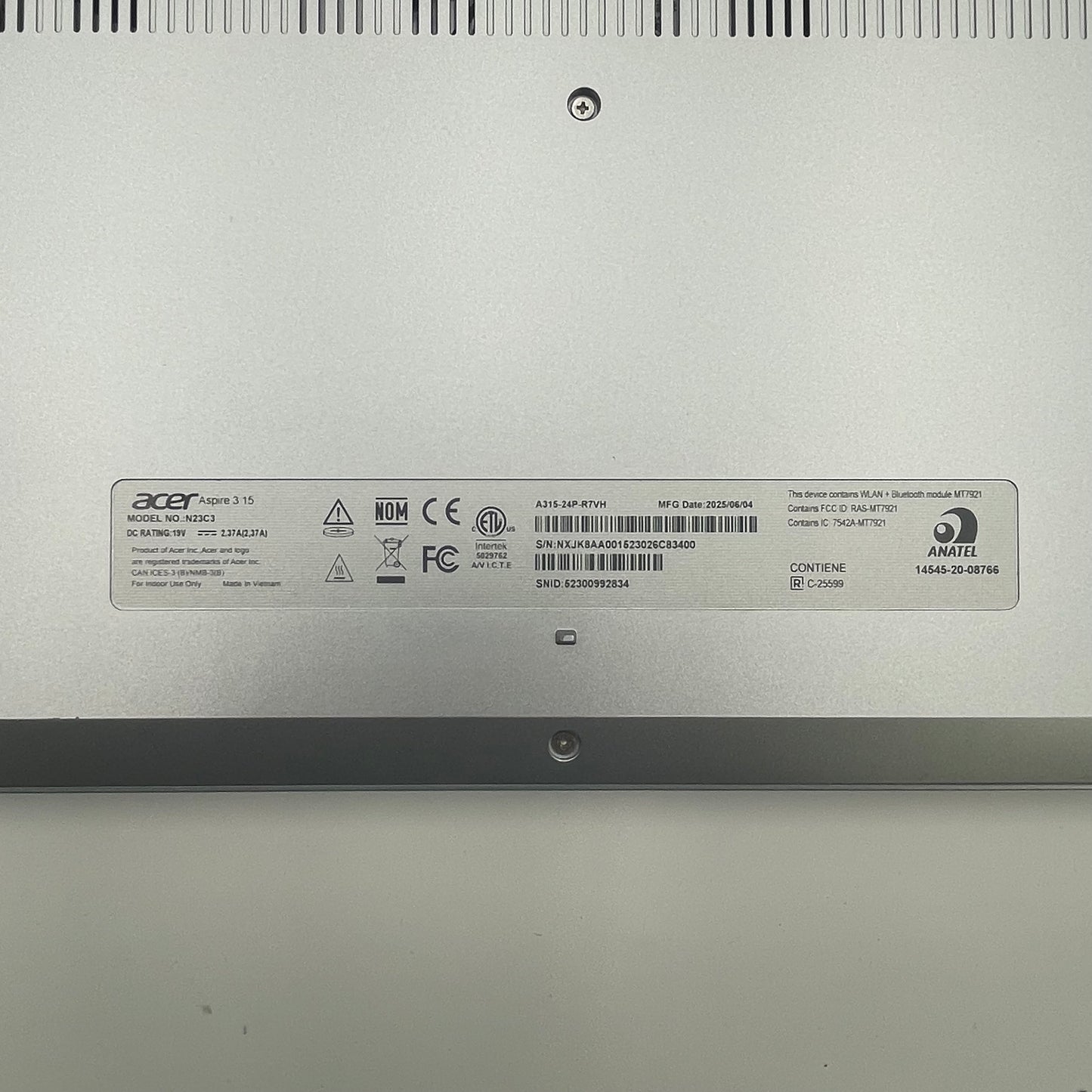 Broken Acer Aspire 3 15.6" Ryzen 3 7320U 2.4GHz 8GB RAM 128GB SSD Bad Battery