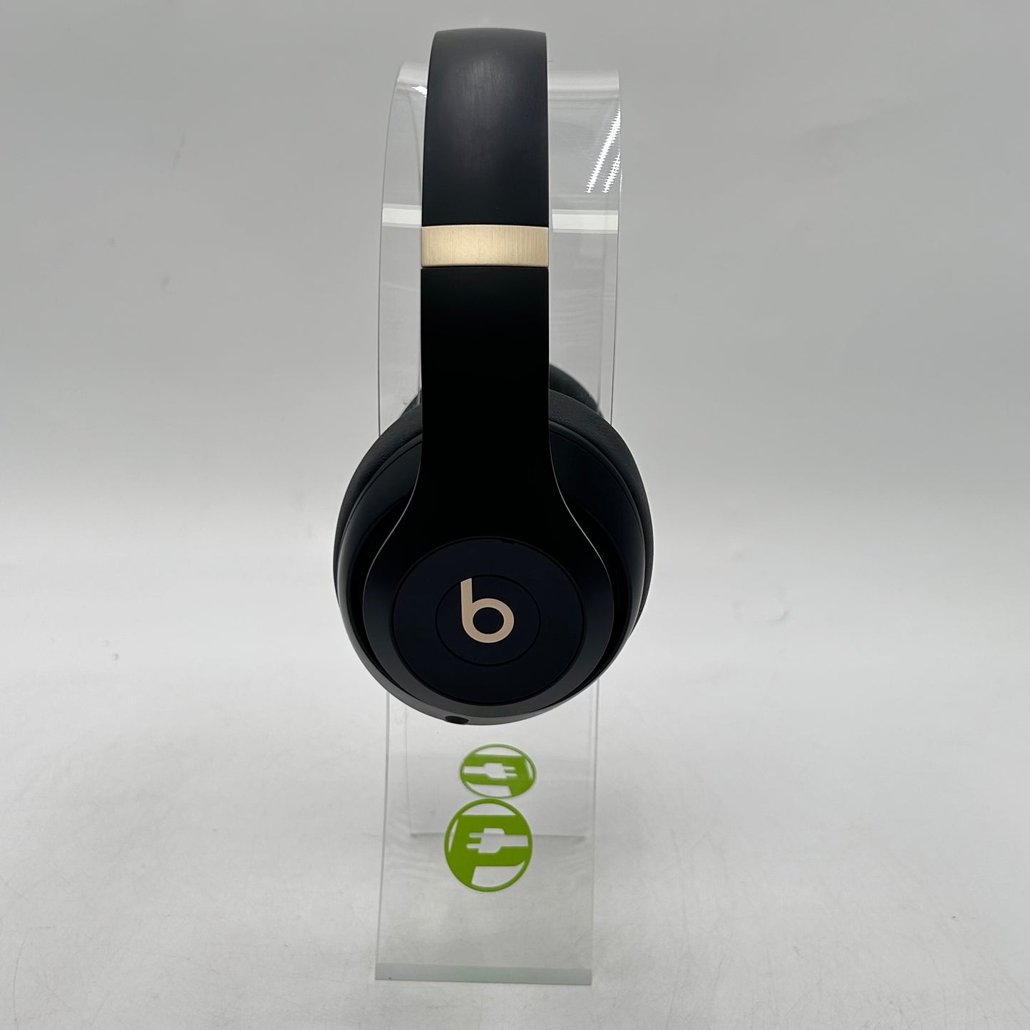 Beats Studio Pro Wireless Over-Ear Bluetooth Headphones Black Gold A2924