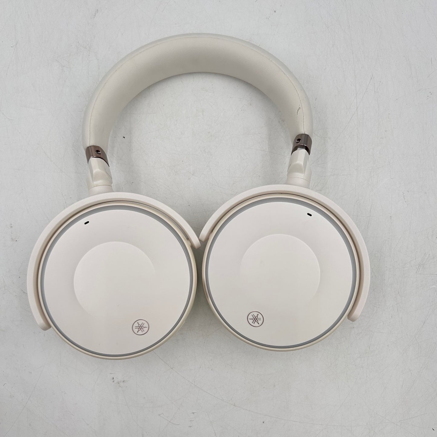 Yamaha YH-E700A Wireless Over-Ear Bluetooth Headphones Clearly White YH-E700AWH