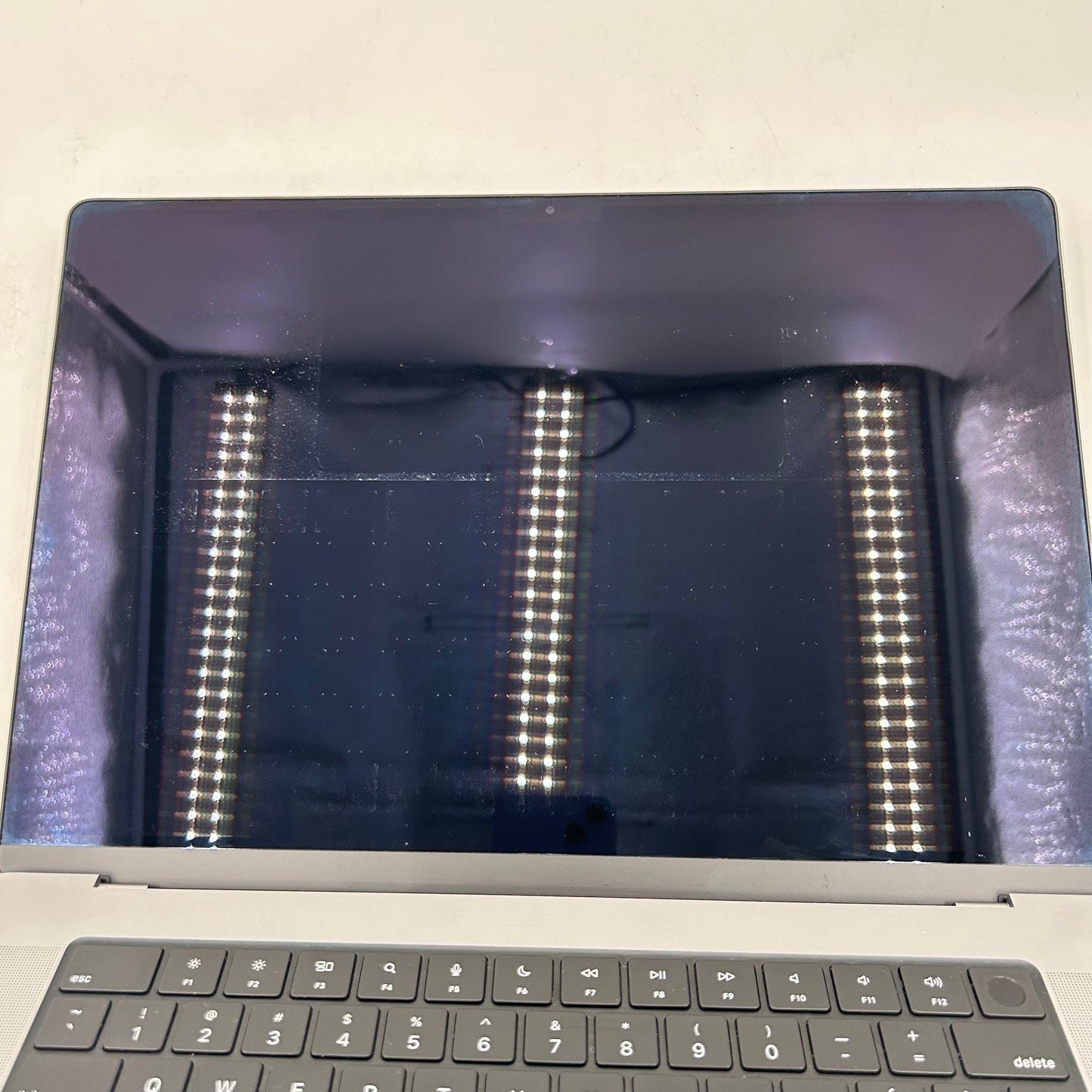 2021 Apple MacBook Pro 16" M1 Pro 16C GPU 3.2GHz 16GB RAM 512GB SSD A2485