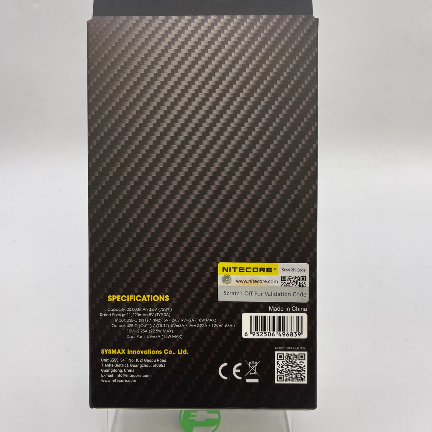 New Nitecore Ultra Lightweight Carbon Fiber Power Bank 20000mAh NB20000 GEN 3