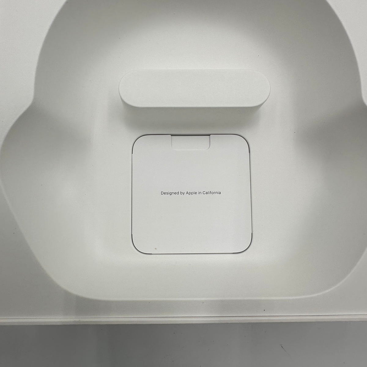 New Apple AirPods Max 2 Wireless Over-Ear Headphones Starlight MHWL4AM/A