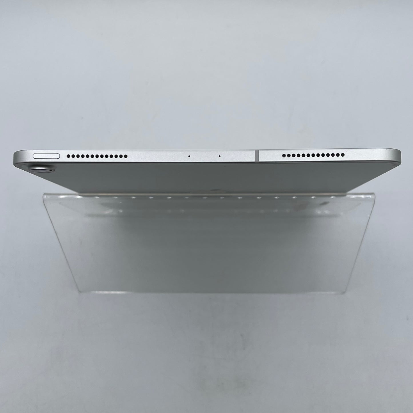 WiFi Only Apple iPad Pro 11" 1st Gen 256GB Silver MU1D2LL/A