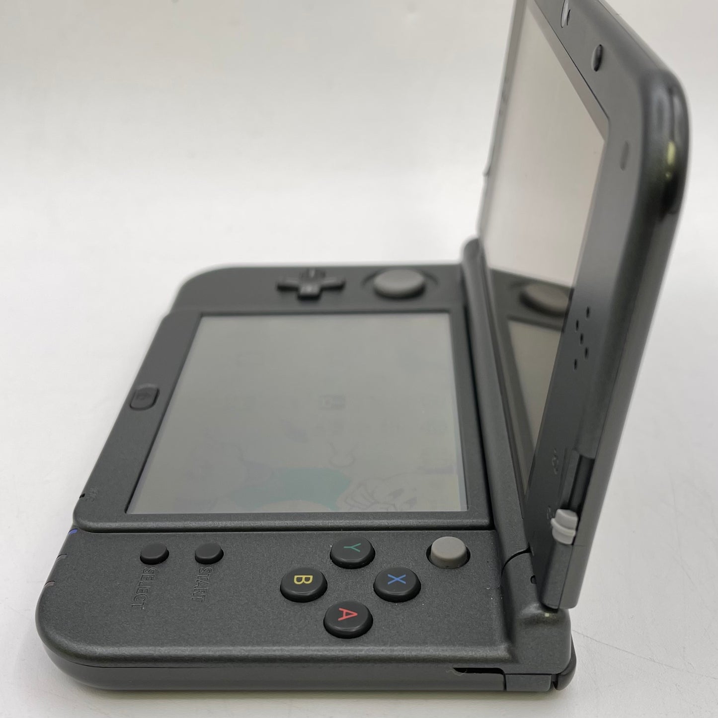 Nintendo 3DS XL Handheld Game Console RED-001 Metallic Gray