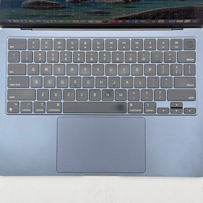 2022 Apple Macbook Air 13.6" M2 8C GPU 3.5GHz 8GB RAM 256GB SSD A2681
