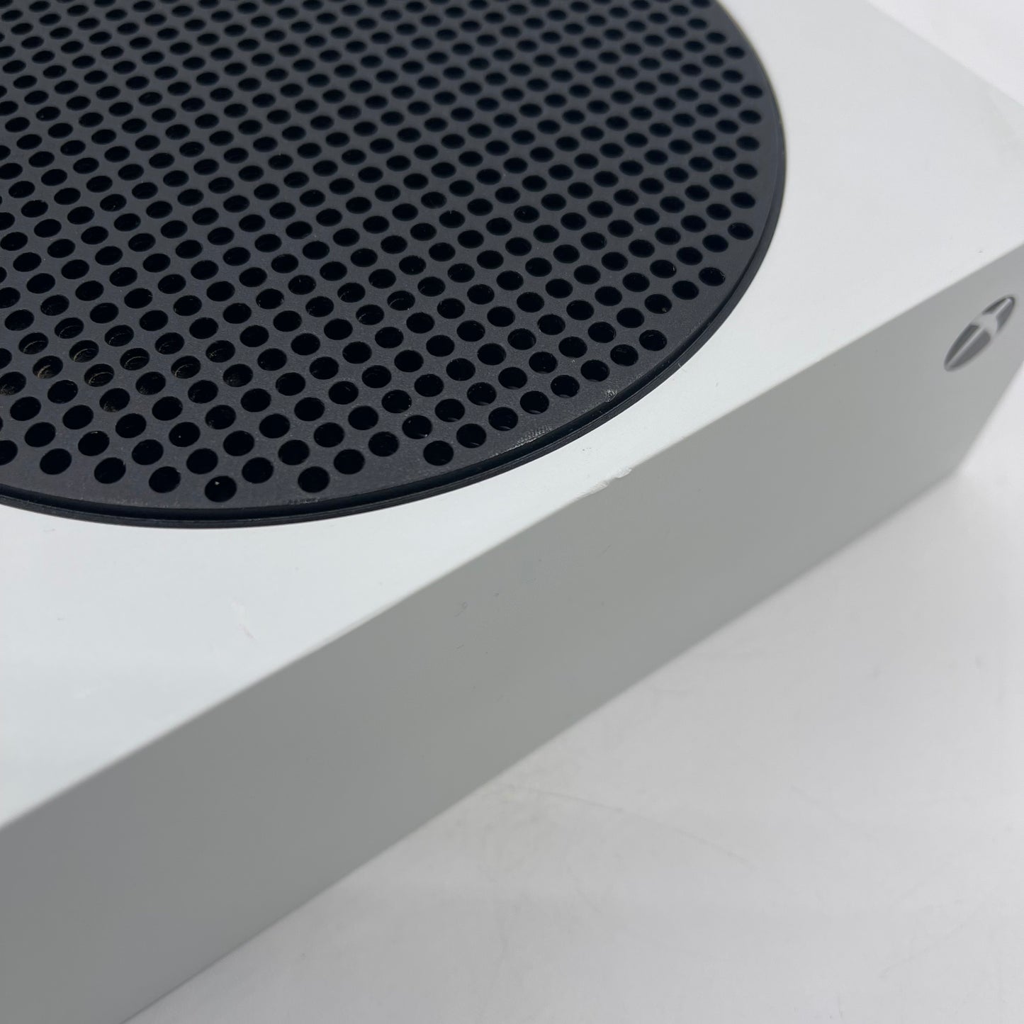 Microsoft Xbox Series S 1TB Console Gaming System Only Robot White 1883