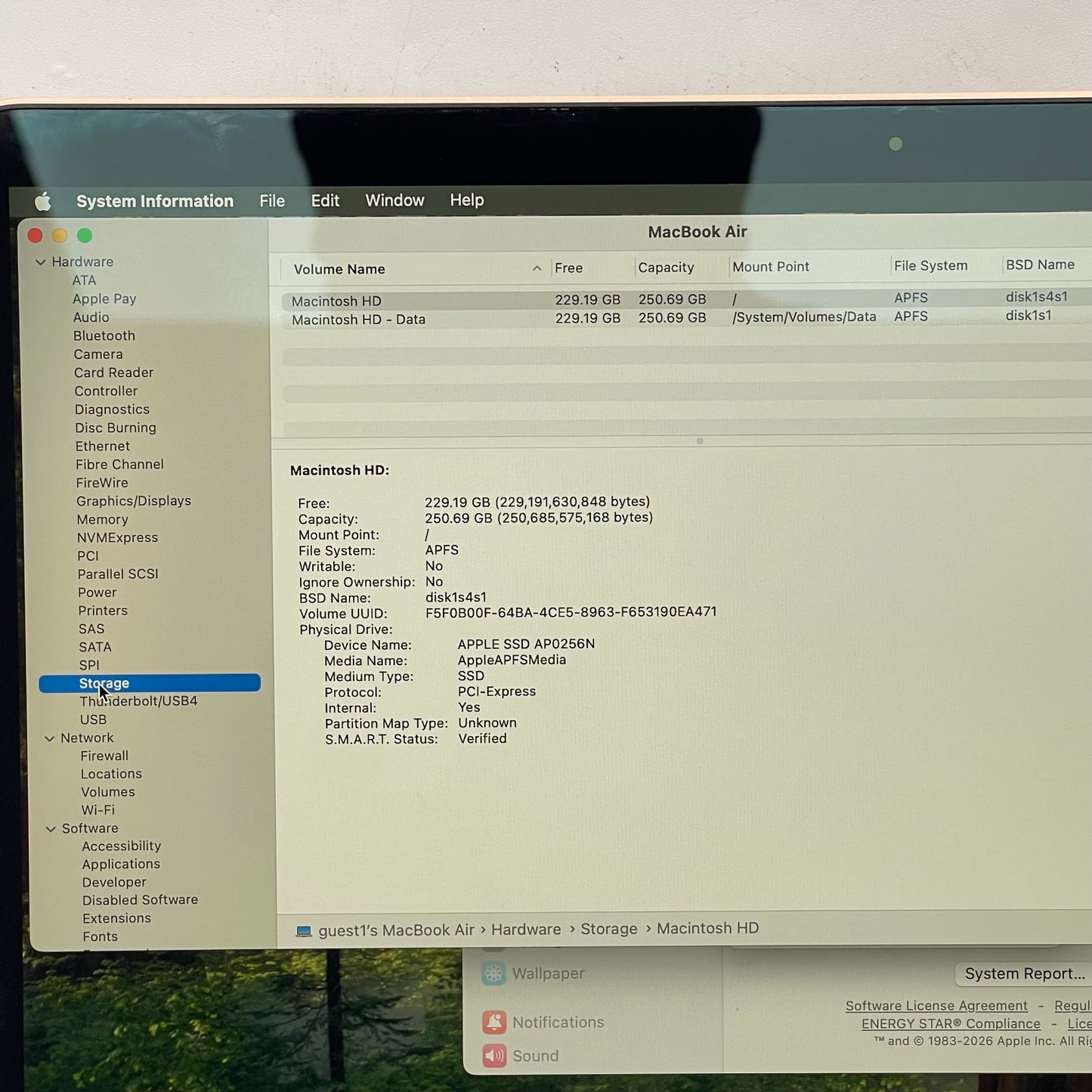 2020 Apple MacBook Air 13.3" i3 1.1GHz 8GB RAM 256GB SSD Gold A2179