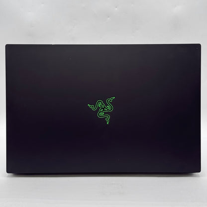 Razer Blade 15 Base RZ09-0328 15.6 i7-10750H 16GB RAM 512GB SSD GeForce RTX 2060