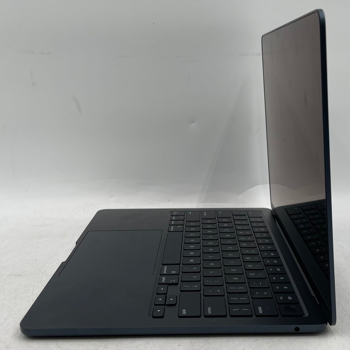 2025 Apple MacBook Air 13.6" M4 8C GPU 4.5GHz 16GB RAM 256GB SSD A3240