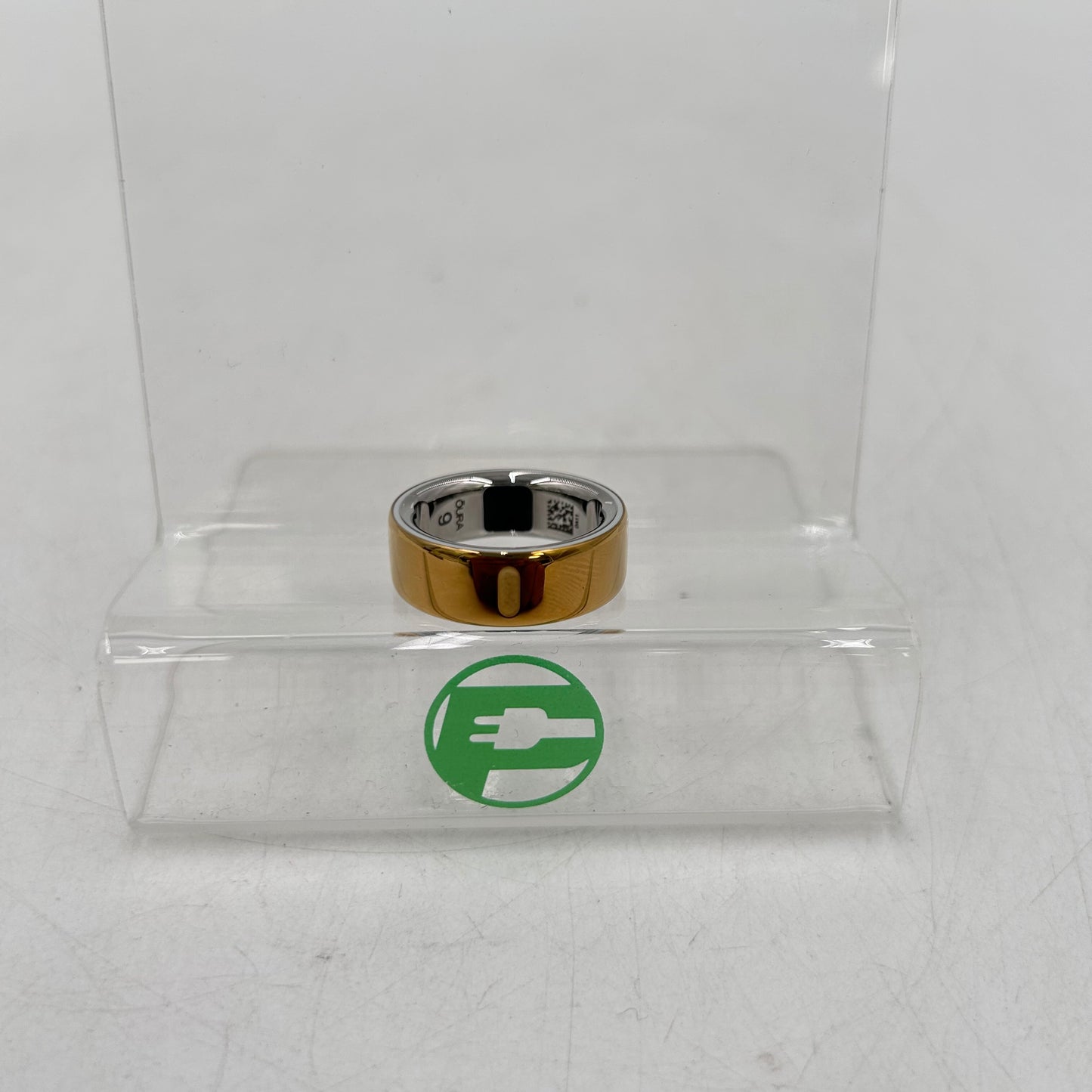 Oura Ring 4 Smart Ring Gold Size 9  JZ90-54216-09