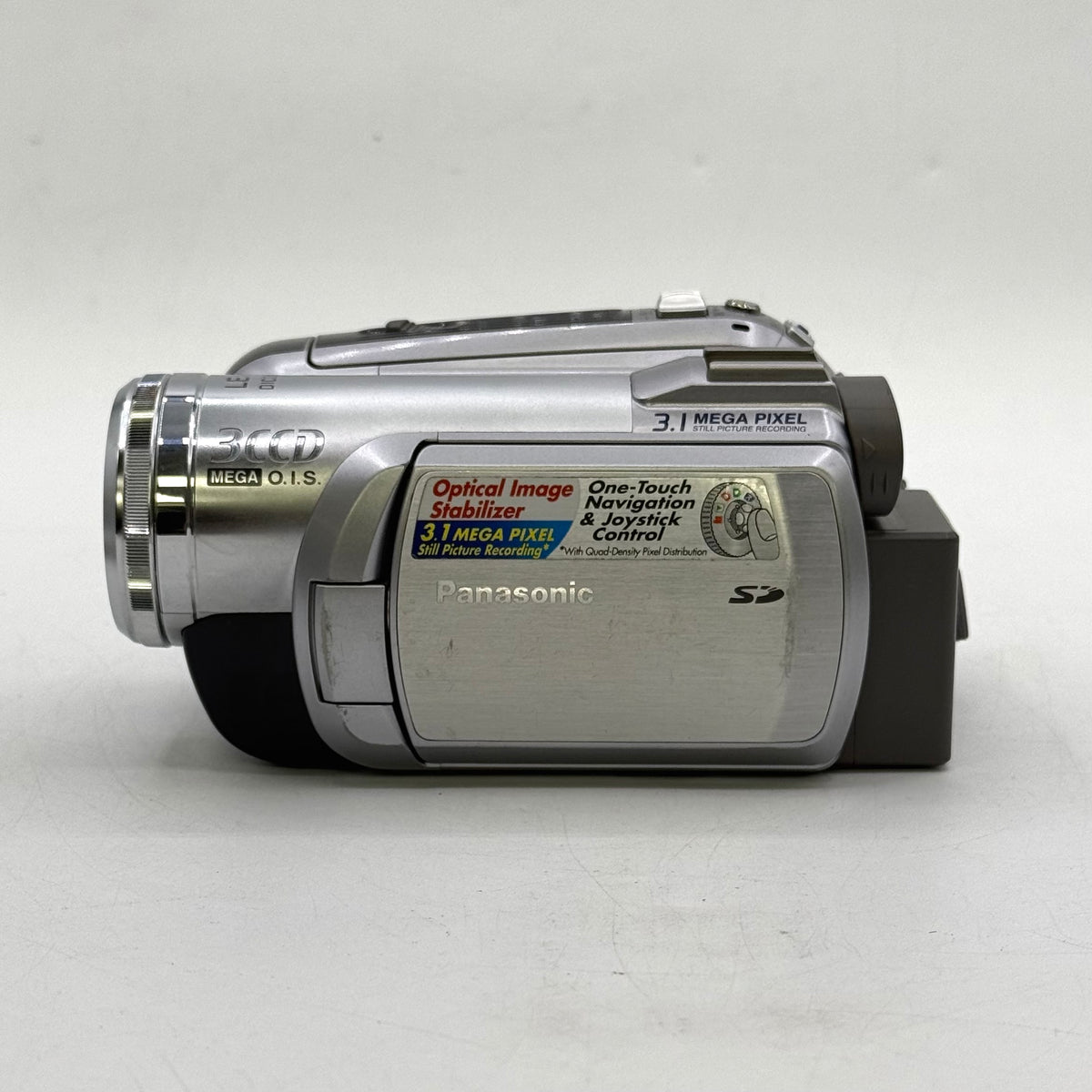Panasonic 3CCD Optical Image Stabilizer MiniDV Digital Camcorder PV-GS300