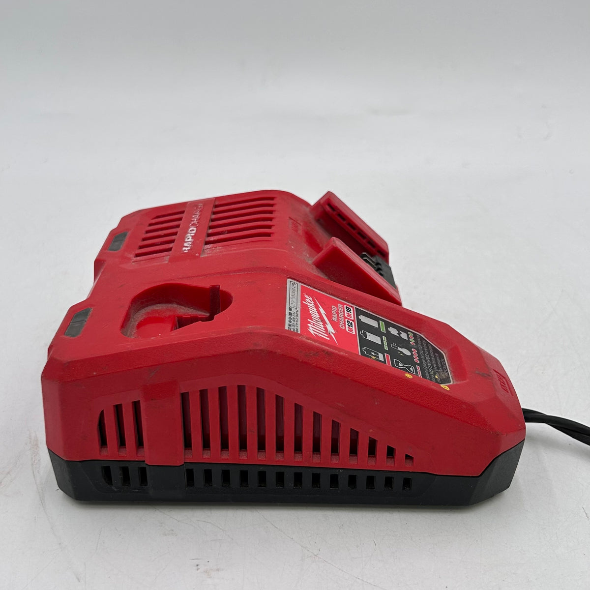 Milwaukee 48-59-1808 M12 & M18 Rapid Charger