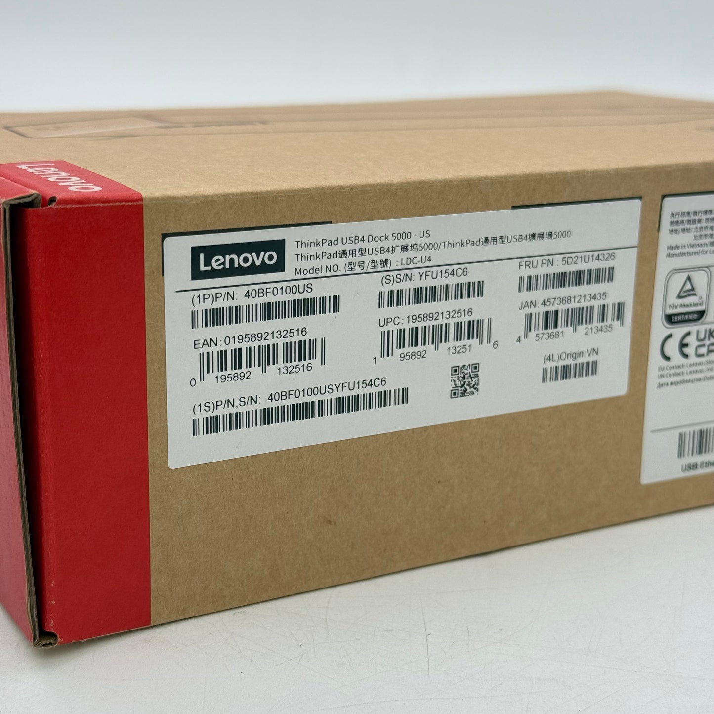New Lenovo ThinkPad USB4 Dock 5000 USB4 Portable Docking Station Black