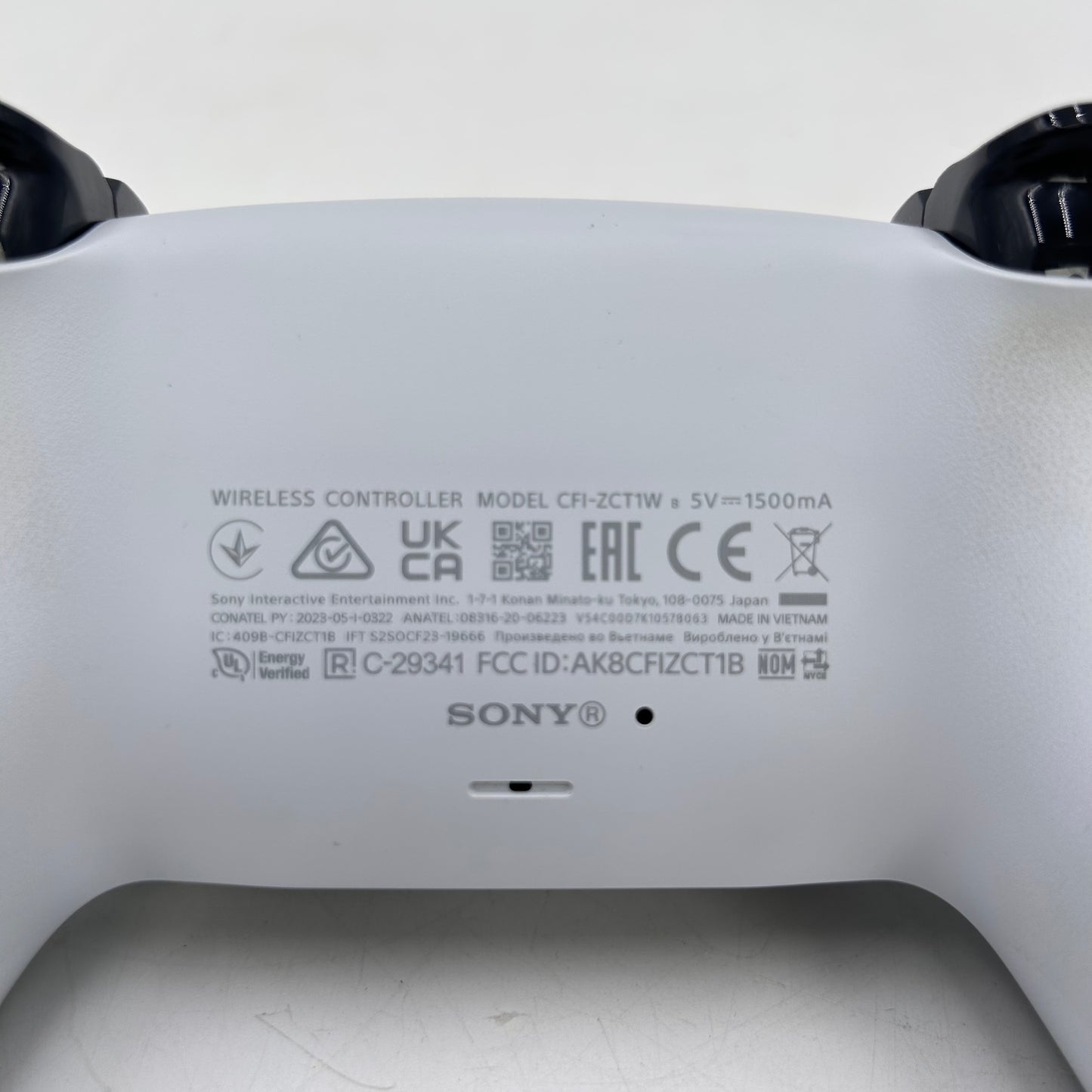 Sony PlayStation 5 PS5 DualSense Wireless Controller Classic White CFI-ZCT1W