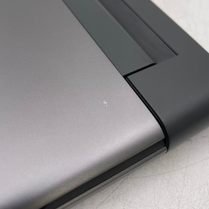 Alienware M18 R1 18" Ryzen 9 7845HX 3.0GHz 32GB RAM 1TB SSD GeForce RTX 4070