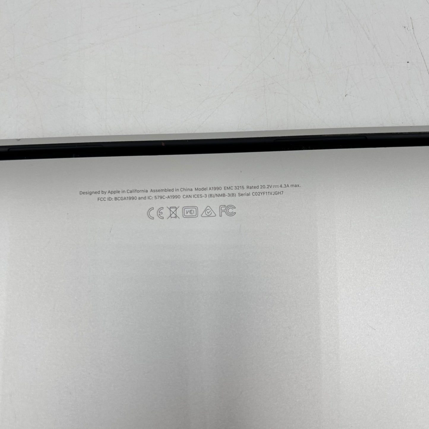 2018 Apple MacBook Pro 15" i7 2.7GHz 16GB RAM 1TB SSD Silver A1990 Read