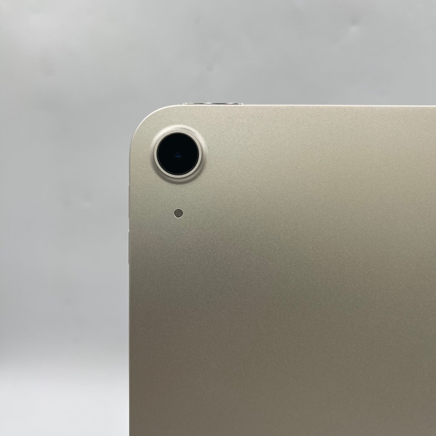 WiFi Only Apple iPad Air 5th Gen 64GB Starlight MM9F3LL/A